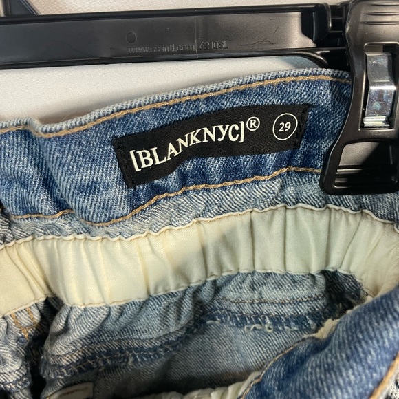 Blanknyc jean shorts - Picture 2 of 3
